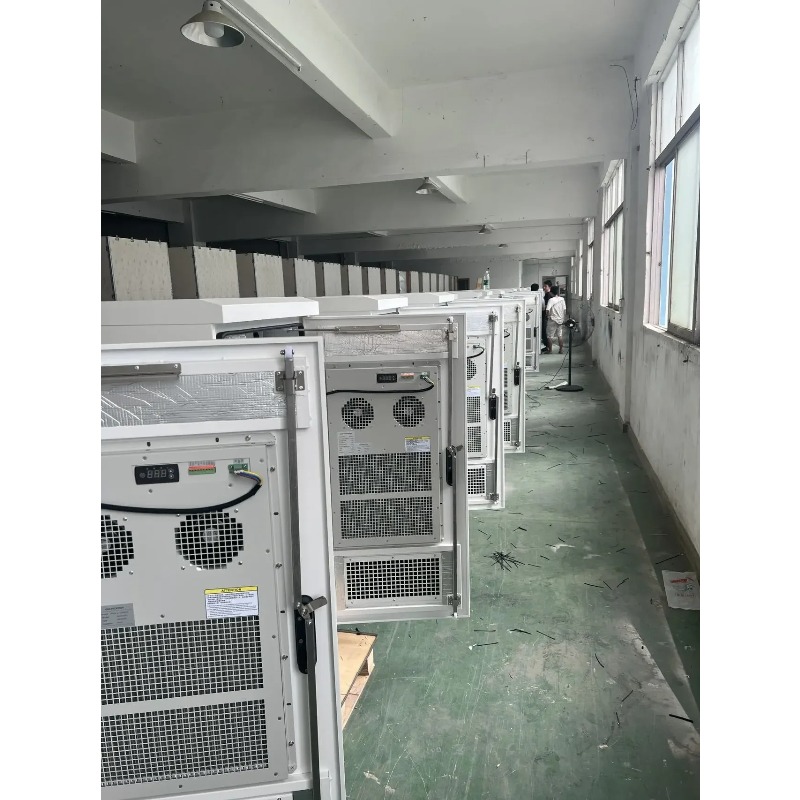 ポールマウント型屋外無停電電源装置 1KVA 2KVA 3K - Outdoor Uninterruptible Power Supply のレビューと価格